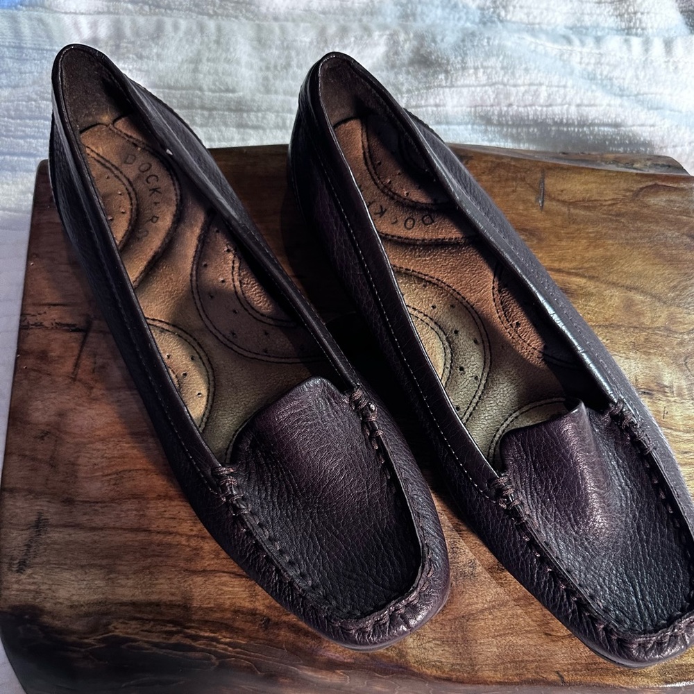 Dockers Women's Brown Shoes | Size 7.5M | Classic and Versatile